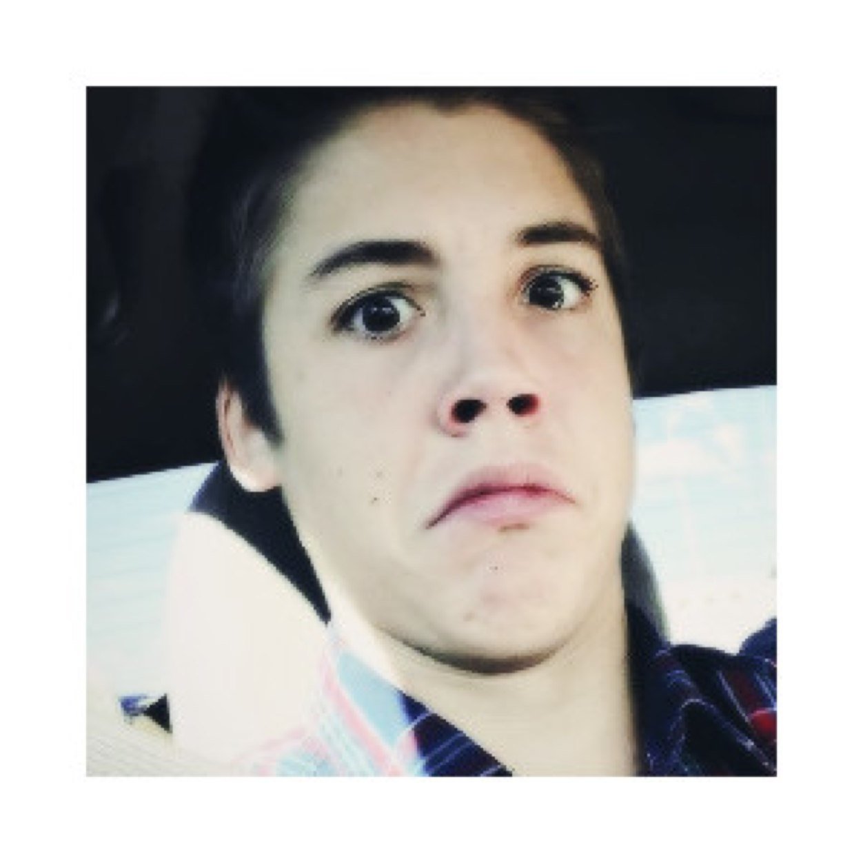 I'll makes layouts of anyone, just ask :)