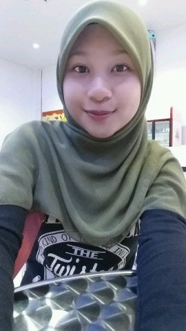 Hamba Allah . Ig : AleeaSyfnz