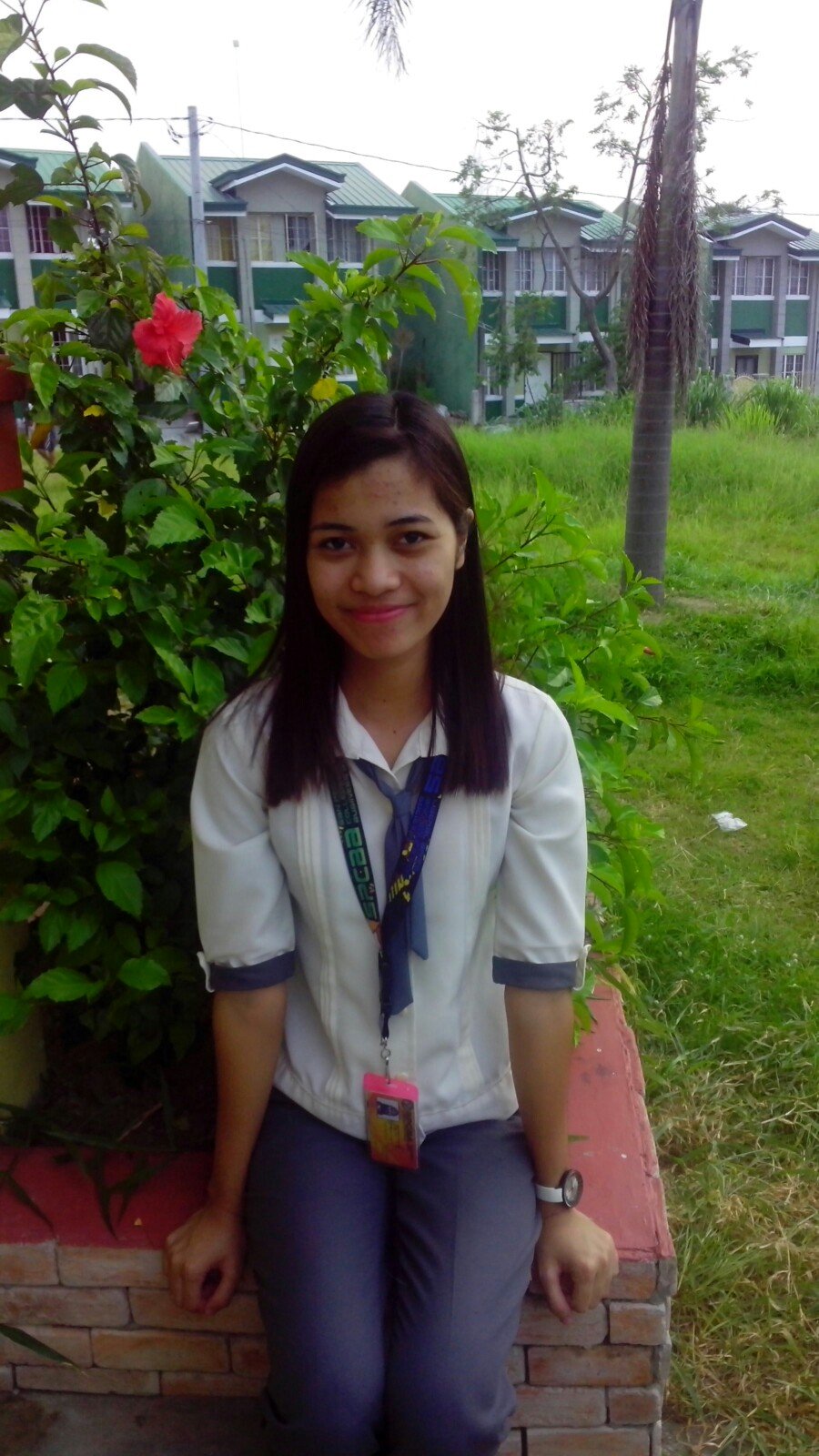 single and ready to mingLe:-D.   haha . 18 year of age . wanteD boyfriend!:-D pd qkah?? just teks me. .:-D huwaAh!!:-P