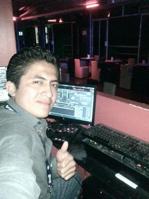 ricardoteo99's profile picture. 