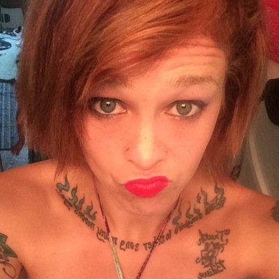 Im a MILF, college student and MFC girl and work for the hottest bitch around, DESTINY DIXON! I like to have  a lotta fun some cum play with me!