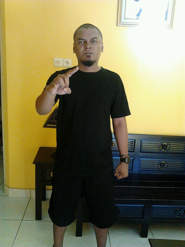 MorezVein's profile picture. devilevildemon