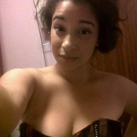 snapchat- aleshaaa.122, don't really go on twitter much anymore so yeah add me on facebook https://t.co/XpjLLGcD9i