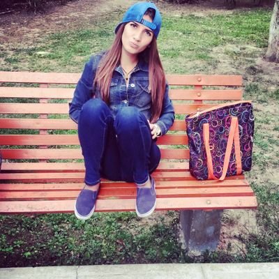 •Futura Ingenira. •Amo a mi famila. • Ahorrate lo q me quieras decir_