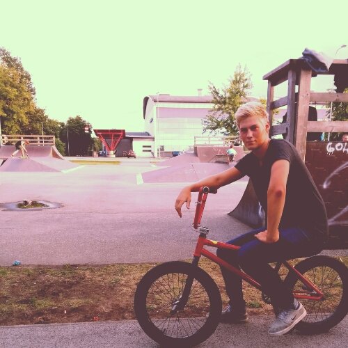 dnolb's profile picture. gafdhdsfh