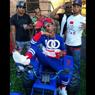 IG:@yungflee_365 SC:flee365 FB:Yung Flee