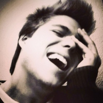 Bienvenidos al Club de Fans de Carlo Giordano en Honduras!  Soy Madre hija hermana Maquillista y amante de la buena musica fiel a tu talento @carlogiordanomx