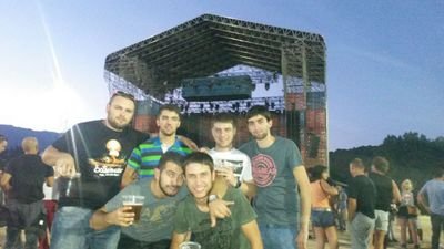 Amantes del deporte, y sobretodo del Fútbol. El Arenal