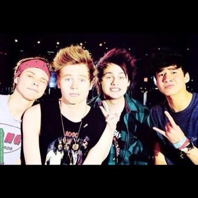 HI! I just gave you a free follow, It would be nice to follow me on @__Yuval__ I LOVE YOU SO MUCH