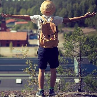 AntonVretander's profile picture. Jobbar mest med radio och sånt.