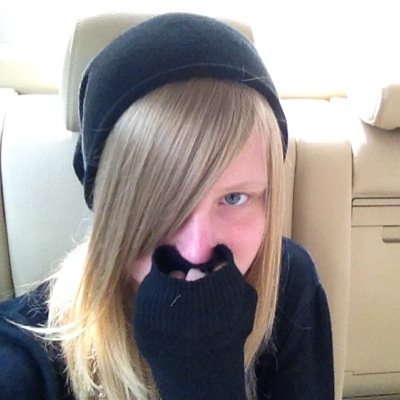 BVB, PTV,Tokio Hotel,BOTDF,AA,BMTH,saywecanfly,... They have saved me.I love metal,hardcore and rock! Follow me on instagram:The_Fallen_Of_Darkness