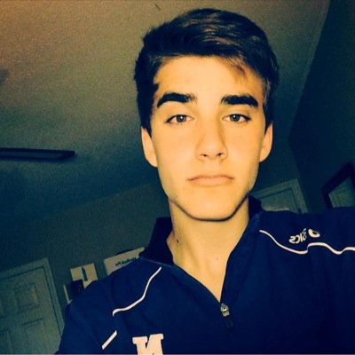 idksam_16's profile picture. 18. Fort Wayne, IN.