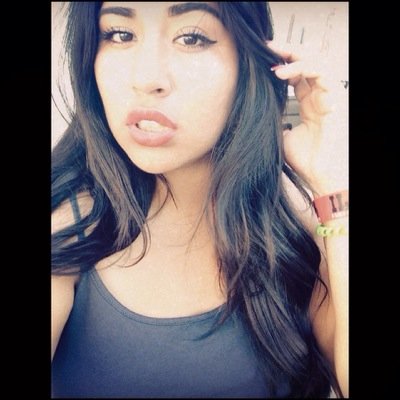 _carrolynaa's profile picture. IG : _iveelyna14 i hope you like what you see baby