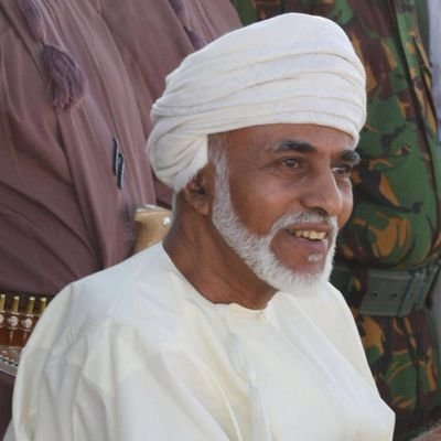 .. اسمعني جيداً حتى تفهمني، لا تقاطع حديثي لأكمل أفكاري، اخفض صوتك حتى أفهم لغتك، ابتسم حتى أقبل آرائك..