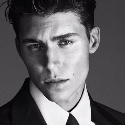 My life is filled with monsters and nightmares. I'm the big brother to Izzy. I'm 20 year's old {18+ Rp} {Single}