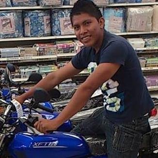 me considero una persona bastante serio con los retos me gusta divertirme con mis amigos amo la vida, mi pacion el futbol soi integrante del futbol club pachuca