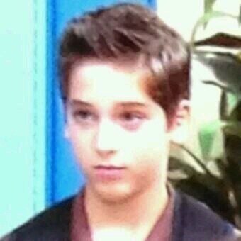 Hey guys im Robbie my brother is @itsdanielrp_ and im part of the T3 im dating @everywhichway22 (RP) Not (@thelouistomeo)