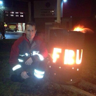#LFC micro blogging at its best. I try and stay factual, forgive me if i occasionally get lead astray! #JFT96 #DontBuyTheSun #YNWA #LFCfamilly