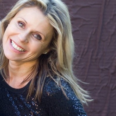 Simonevankempen's profile picture. SIMONE PHOTOGRAPHY – Sexy may not be a word one generally associate with weddings. Until you see the sensuous images of Simone Photography.