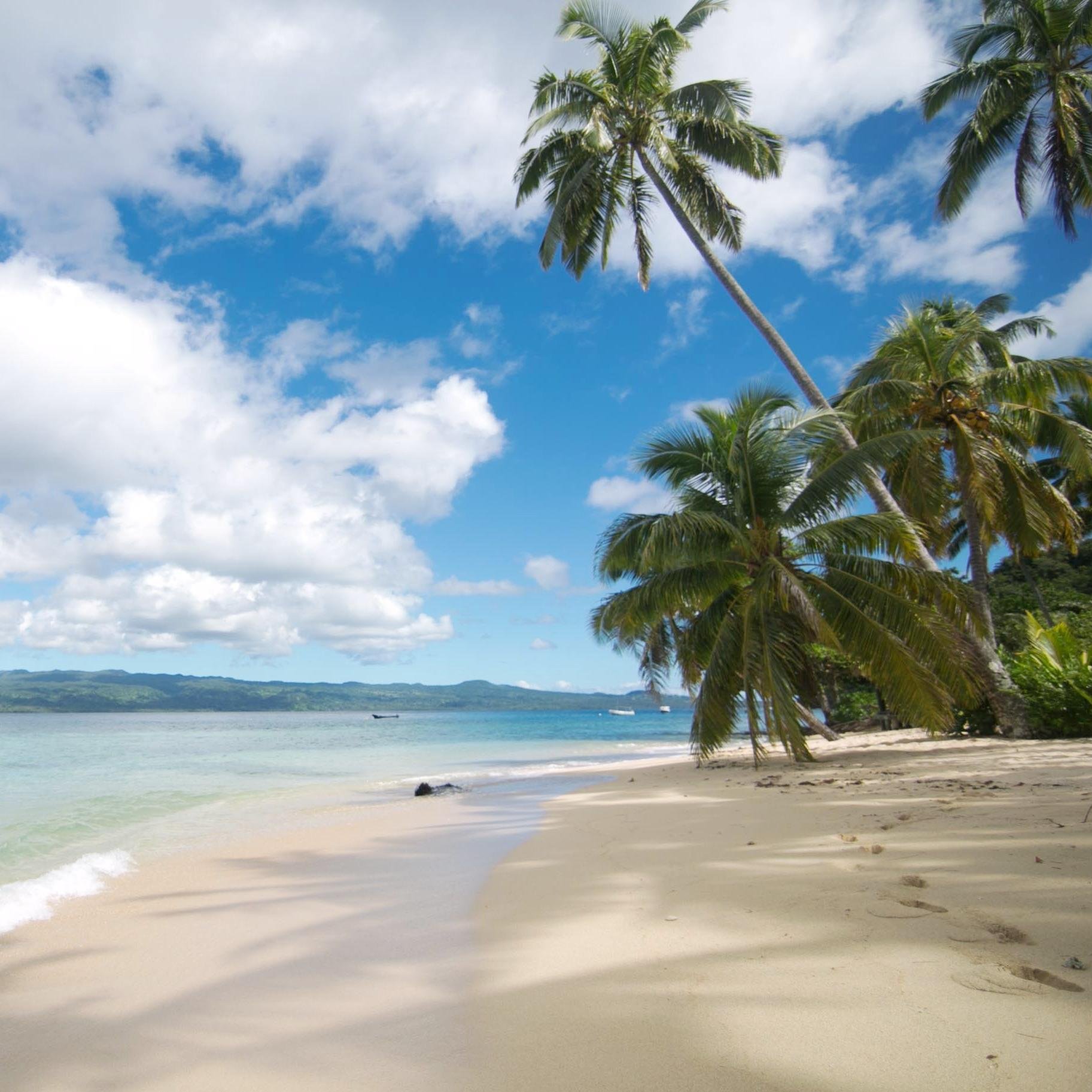 Qamea Resort and Spa is an intimate and luxurious boutique all beachfront island resort perfect for adults seeking an authentic Fijian island resort. ♥