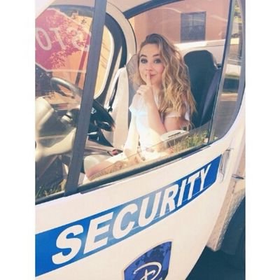 Sabrina you're beautiful follow me ilysm ❤ Check my link in my bio it will mean alot to me! xx Follow me on instagram @sabrinaameetsworld