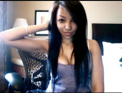 hey y'all its me lovelymaya umm im new here so can y'all follow me and I'll follow back✌