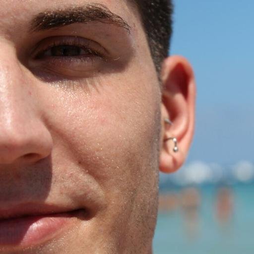 Rockenbauer77's profile picture. No soy de aquí ni soy de allá