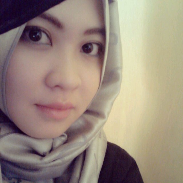 DinnySha's profile picture. @adhe_kukar♥