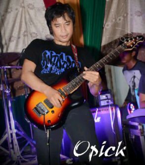 Guitar Player/Musician