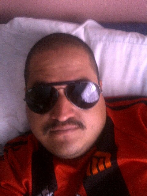 Quiero que me sigan todos los que lean esto! Quiero tener amigos en todo el mundoooo...    Viva la vida!