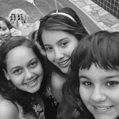 3/6 follows~ Isabela, Millena, Anna (20/08/14)