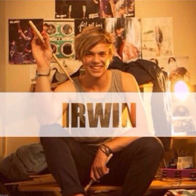 Go follow @derping_irwin just ask for a fb and she will! Help her reach 4k!