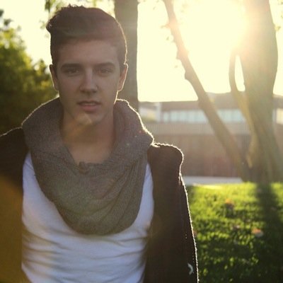 Once a lonely orphan, now just a 18 year old boy with a loving family. (Bi/Rp/FL) [OUAT/TW/DISNEY] (Berlioz)