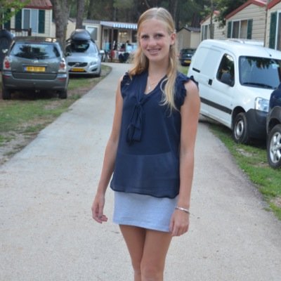 15 jaar |Hobby's: hockey  | ♥ BFF: @ellenkusje_ | Best serie ever Law ans order: svu |