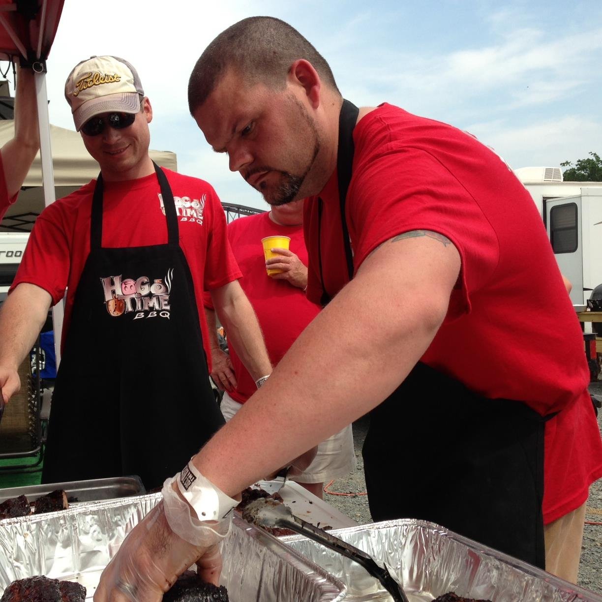Husband, chef, beef slayer, pork smoker, artist and all around goofball. Living in Central Arkansas-calling the Hogs-and dreaming of the beach!
