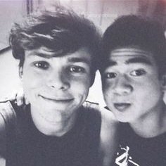 You're a hot 5SOSFam member :*
