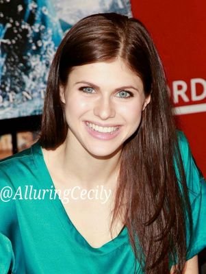 I'm the little sister of William Herondale. He says /i'm/ the annoying one. {TID TMI} {Single} {#AnyShip}