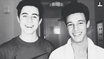 One direction , Cameron, Nash and hayes♡♡