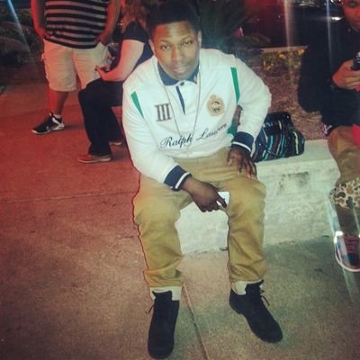 90f43004fcc9477's profile picture. God1st,Smoke Good Weed and Chill, LiveLife,,