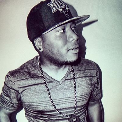 WHAT P.Smith DOES: Dynamic VANGUARD Pop/Dance & Reggae/Dancehall Producer/Singer out of Toronto by way of Jamaica. HIs main purpose is to move people