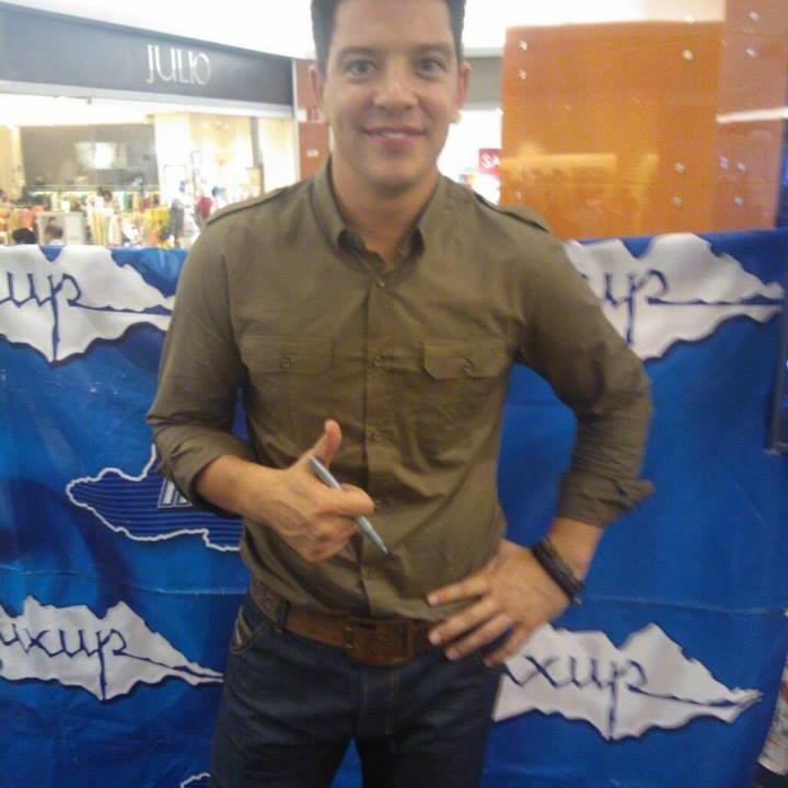 xtralimite001's profile picture. 