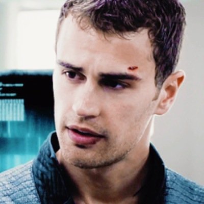 FOLLOW @LATERSHAI dont follow this account ok