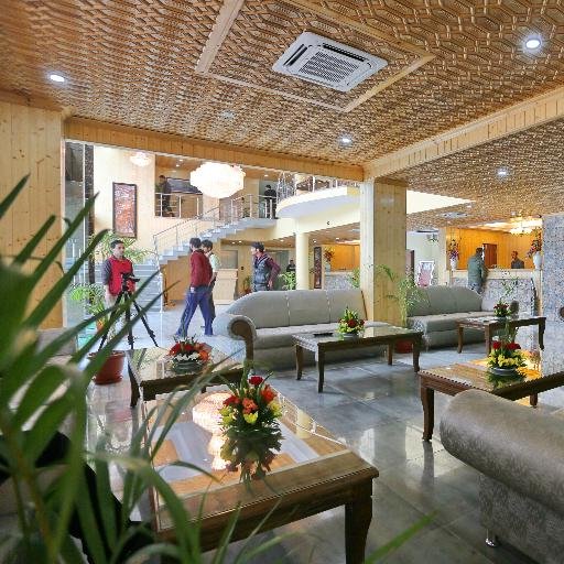 THE GRAND MAMTA SRINAGAR KASHMIR INDIA:
Luxury Hotel 5 min walk from Dal Lake,an easy access from Srinagar airport & tourist attractions 
International choice