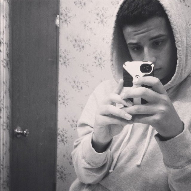 Im 14| VideoGames | Waiting for that one girl ❤| Follow On Instagram: YadielMH and Kik me: YadielHernandez114