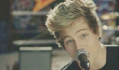 Follow from  @Arcy_96 He will Follow  Don't Give Up It will Happen When You Least Expect:)