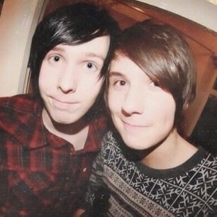 partyhowell's profile picture. please follow @lighthowell instead of this acc ty ily