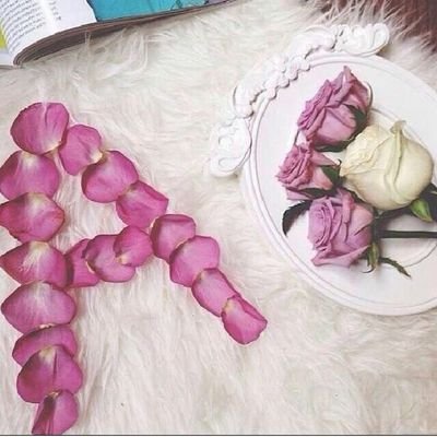 ‏‏‏‏لم اعُد اهتمّ ب إخراج ما بداخلي لأرتاح ف انا اعتدتُ و تقبلت وضعي هكذا ، رُبما الصمّت س يكون اجمل