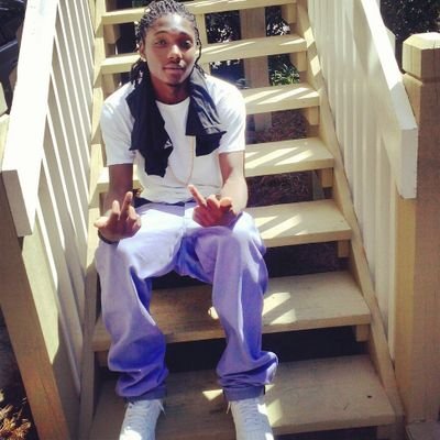 Laid Back Skinny Nigga
No love fa me No love fa you 
#Dixiana No Good $hit
#Leo