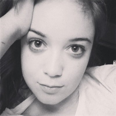 Hey. Im Amanda. I am a nerdy comic-lovin' art student with an aa degree in creative design.