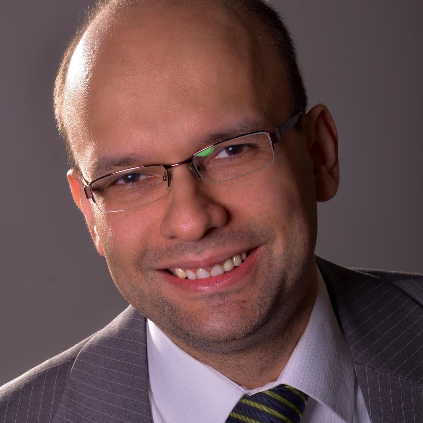 oscarsanzdj's profile picture. Comunicador Social / DJ